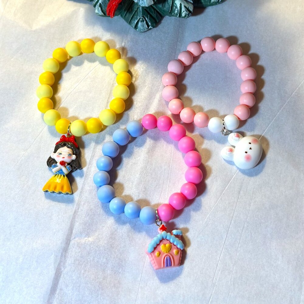 Shio Bracelet "Perfect accessories to tickle your sense of style & fun."